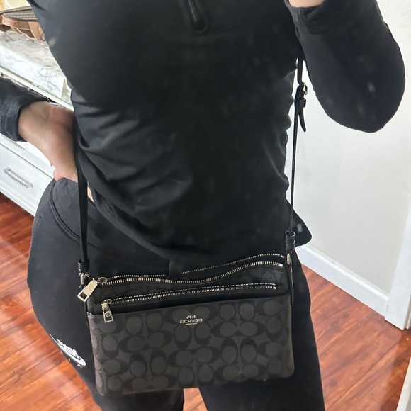 Black Coach Bag - Picture 2 of 7